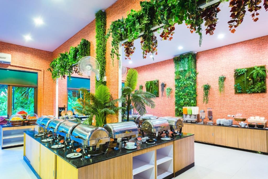 هتل پاتونگ بی هیل ریزورت و اسپا پوکت